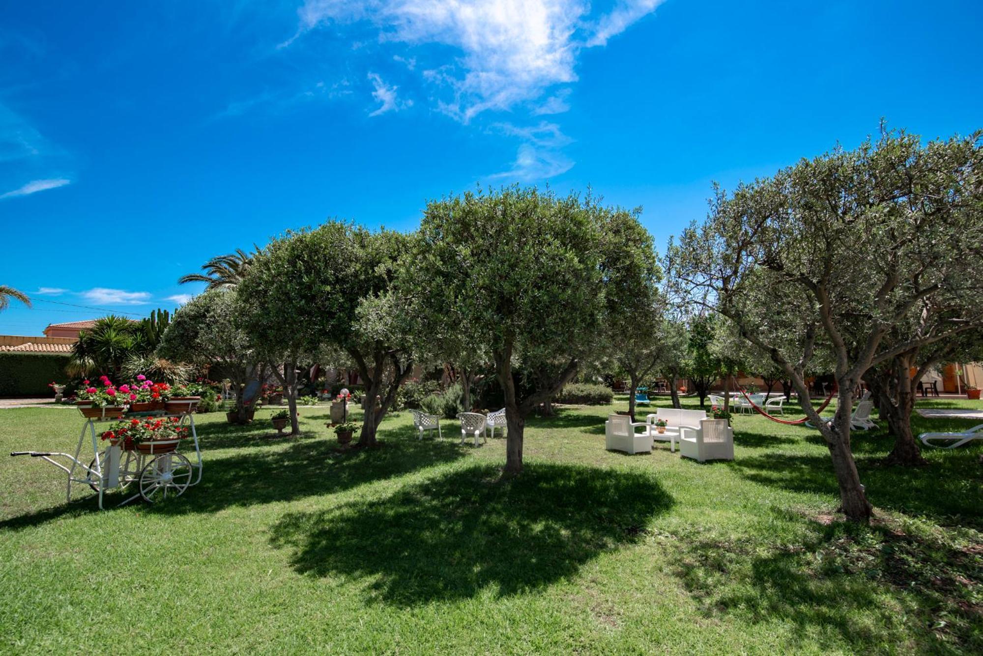 Villa Del Papiro Charme Apartments Avola Exterior photo